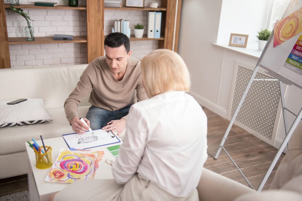 Séance d'évaluation neuropsychologique pour un adulte dyspraxique à Montréal.